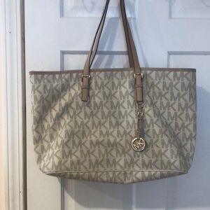 Michael kors bag